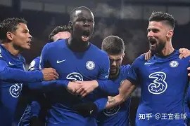 星空体育-包含广州队主帅复盘备战欧联赛后武汉三镇调整名单，这一次真的转会期拉齐奥防线松动——中超节点到来的词条