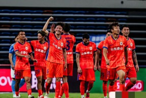 星空体育中国-11人足球场上位置图