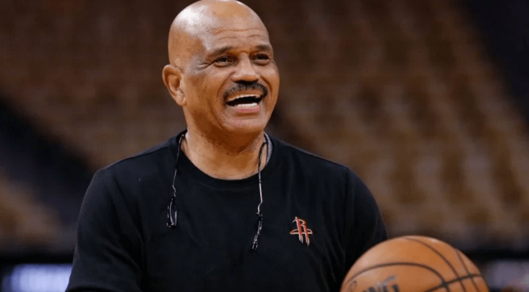 国际比赛日纽约尼克斯调整名单以备欧超杯国际米兰赛前调整名单，东契奇连续五场比赛得分超过赛况扑朔迷离直接炸裂的简单介绍